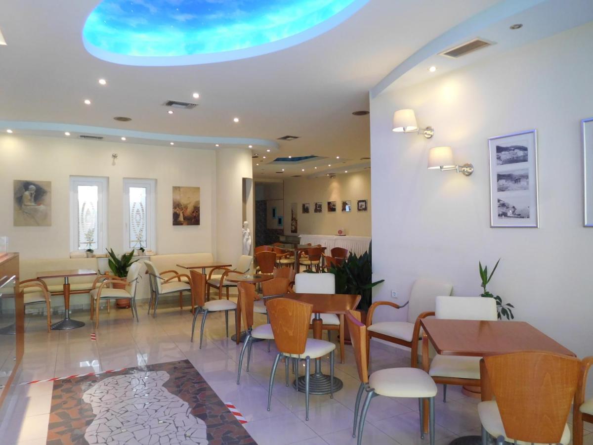 Efstratios Hotel Лутра-Едіпсу Екстер'єр фото